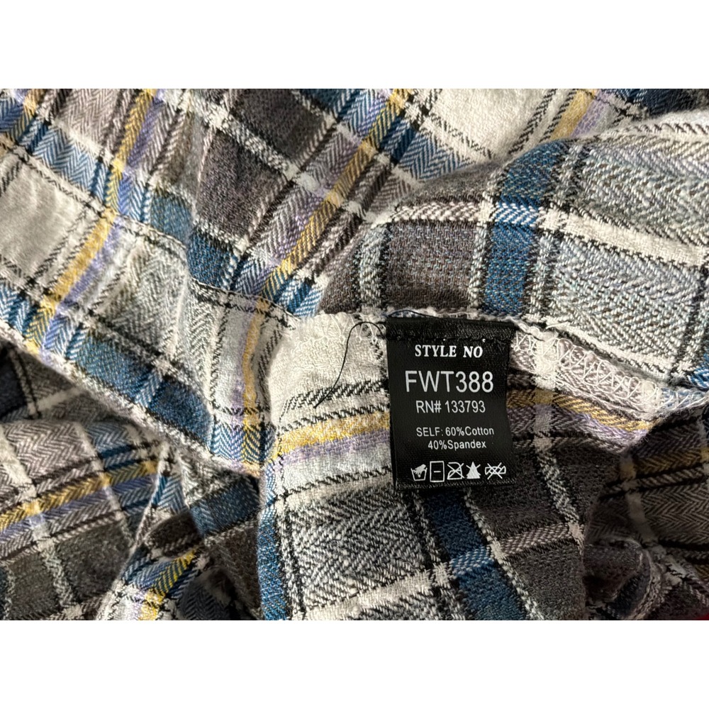 POL Womens Large Plaid Embroidered Sleeve Star Button Cropped Shirt FWT388 - Picture 7 of 7